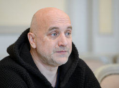Приговоривший к забвению «Сектор газа» Захар Прилепин ведет свою партию в Воронежскую областную Думу