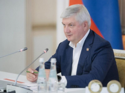 Что происходит в Острогожском районе к исходу второго дня после атаки БПЛА, рассказал Александр Гусев 