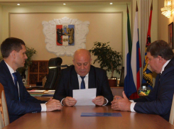 Далёкий Хабаровск станет ближе к Воронежу — кому это нужно и при чём тут местная политика