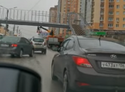 Причину утренней пятничной пробки на Шишкова показали на видео 
