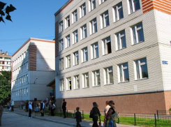 В Советском районе Воронежа на 14-летнюю школьницу напал мужчина