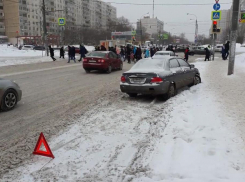 Первый снег спровоцировал шквал ДТП на дорогах Воронежа