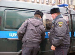 Преступников, ограбивших автобус на воронежской трассе, поймали в Москве