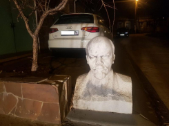 Наблюдающий за людьми бюст вождя нашли в неожиданном месте в Воронеже 