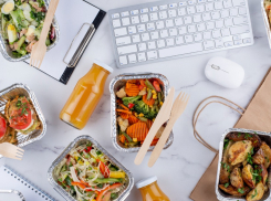 Самые популярные блюда для обеда в офисе назвали эксперты