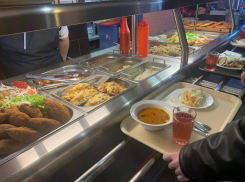 Оператором питания в воронежских школах за 706 млн рублей стала столичная фирма