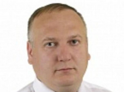 Высокопоставленный чиновник завалил премиями сестру-директора под Воронежем