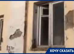 Дом с исторической ценностью захватили бомжи в Воронеже