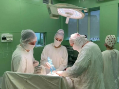 Переломы, разрыв селезенки и шок: воронежские медики спасали мужчину после ДТП