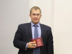 Медаль, королевство ТОСов и другие достижения депутата Зубкова