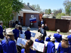 Танцевальный марафон «Вальс Победы» устроили в Ленинском районе Воронежа