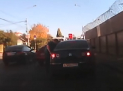 Погоню и разборки водителей сняли на видео в Воронеже 