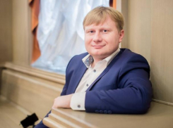 Воронежский общественник разгромил идею бесплатных парковок у школ и больниц