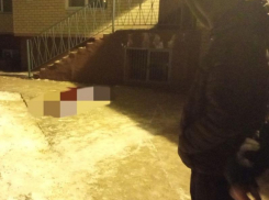 Опубликовано фото с места смерти 19-летнего студента у общежития ВГУ в Воронеже