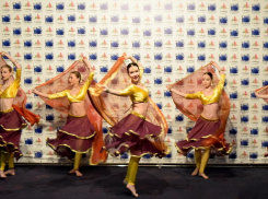 Фестиваль индийского кино стартовал в Воронеже с выступления танцевальных коллективов