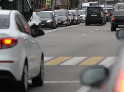 Сумасшествие светофоров парализовало движение в Воронеже 