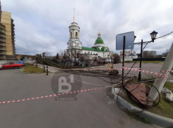 «Бог отвёл», – строительный кран упал рядом с храмом в Нововоронеже