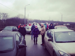 В Воронеже в ДТП  с участием 28 машин около парка Динамо пострадал не один человек, а три