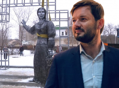 Ресторатор объяснил, зачем решил выкупить неидеальную Аленку и поставить ее в центре Воронежа