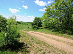 Воронежские чиновники собрали с жителей деньги и положили вместо асфальта глину