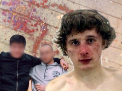 Обезумевшие бойцы ММА едва не убили скейтера в центре Воронежа