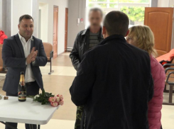 Мобилизованный воронежец женился на любимой за несколько минут до отправки на службу 