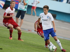 Ильнур Альшин из воронежского «Факела» - в десятке номинантов конкурса ФНЛ «Лучший гол марта»