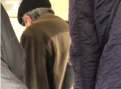 Скандал в маршрутке из-за безмасочных пассажиров сняли на видео в Воронеже