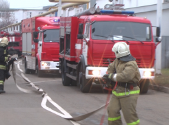 Воронежские спасатели провели учения на Вагоноремонтном заводе