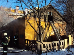 В Воронеже сгорел дом в Центральном районе