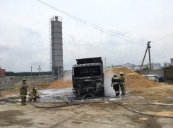 Опубликовано видео последствия возгорания грузовика в Воронеже 