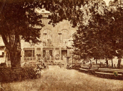 Любимая советской молодежью «Карлуха» открылась 102 года назад в центре Воронежа