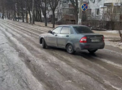 Танцующие под ямочную дудку машины сняли в Воронеже 