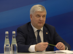 «Такого больше не будет»: воронежский губернатор высказался о взносах в партийную кассу ЕР