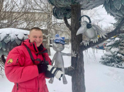 Умилительный поступок ведущего Первого канала попал на видео в Воронеже 