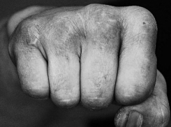 Житель Воронежской области до смерти забил собутыльника заступаясь за супругу