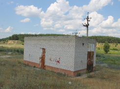 Воронежцы 25 лет испытывают проблемы с электричеством из-за  опасной подстанции