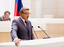 Сенатор Лукин: Закон об ипотечных каникулах обеспечивает реальную поддержку людям, оказавшимся в трудных жизненных обстоятельствах 