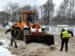 Сколько сил бросили коммунальщики на уборку Воронежа