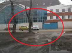 Момент нелепой аварии с машиной ДПС показали воронежцам