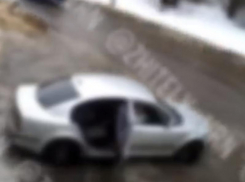 ﻿Странная кража с курьезным финалом попала на видео в Воронеже