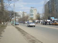 Улица Моисеева или, где парочка на днях публично занималась страстным сексом