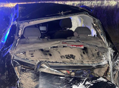 Тело 57-летнего мужчины нашли в опрокинутой легковушке на воронежской трассе