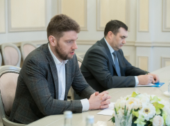 К приезду замминистра в воронежском правительстве дополнительно «собрали» сотни тысяч тонн урожая