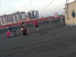 Недетское развлечение детей попало на видео в Воронеже 