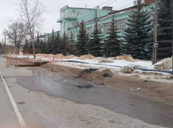 Водоканал заменит 300 метров коллектора, который «поглотил» автомобили в Воронеже