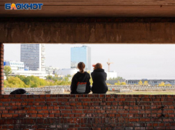 «Просила говорить, что она мама» – первоклассницу едва не похитили со школьного двора в Воронеже