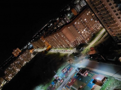 Завораживающие кадры воронежского Шилово показали с башенного крана 