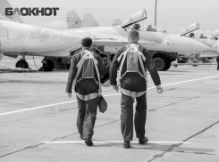 В крушении вертолета в Брянской области погибли двое военных, связанных с Воронежем