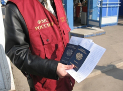 В Воронеже 68-летняя женщина прописала в своем доме 60 мигрантов